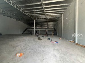 cho thuê kho , xưởng 600 mét ở vsip 2, tân uyên, bình dương