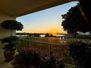 bán căn hộ 2 phòng ngủ đảo kim cương q.2, 125 m2, view sông sài gòn, q.1, có sổ hồng, giá tốt