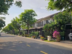 bán nhà phố vườn 1 trệt 1 lầu trục đường 12m giá 3,95 tỷ tốt nhất thị trường- hàng hiếm