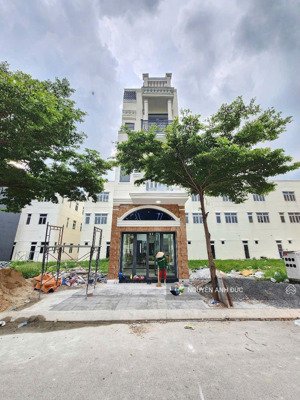 chuyên bán nhà khu kdc icon central - đất 2.9 tỷ - nhà 4 65 tỷ