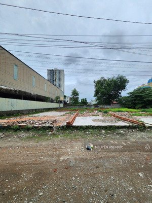 6 lô đất mới tách - tp dĩ an, trung tâm di chuyển tiện 4*20m chỉ 2.3 tỷ, lh 