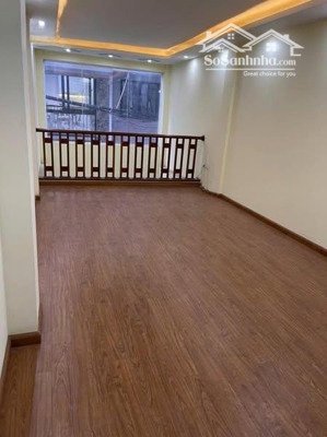 cho thuê nhà ngõ 133 hoa bằng 77m x4t ô tô đỗ cửa