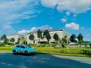 lô góc 3 mặt tiền _ phường long an (p6) _gần aeon mall _ giá rất mềm hơn 10tr/m2