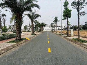 bán nhanh lô đất ngay khu đô thị stc long thành. độc quyền! 1 lô duy nhất dt 120m2 giá chỉ 2tỷ2!