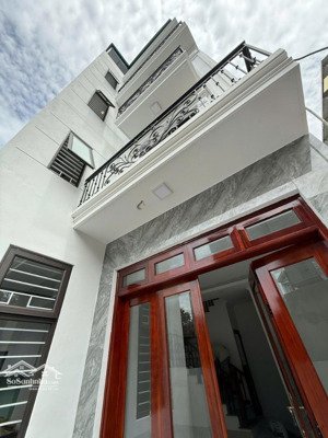 bán nhà riêng 45,6m2, thang máy, 7,8 tỷ tại nguyễn văn linh, thạch bàn, long biên, hà nội
