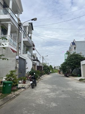 bán đất 4x16, 64m2 kdc samsung village trục đường 10m chỉ 4,4 tỷ