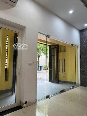 cho thuê nhà liền kề khu a10 nam trung yên - cầu giấy 4 tầng, làm văn phòng, nhà hàng, caffe