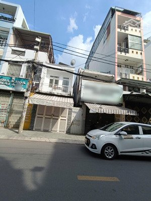 bán nhà cũ vị trí đẹp tiện xây mới,mặt tiền đường nguyễn văn công, p3, gò vấp. dt 8*20m, giá 24.5tỷ