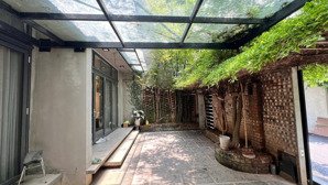 cho thuê biệt thự sân vườn ngọc thuỵ. mát mẻ, nội thất xịn ở cực sướng. tiện ích ngập tràn