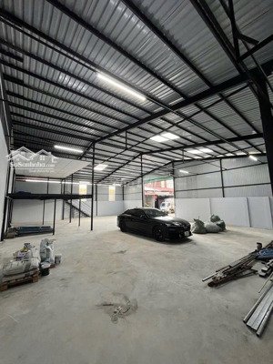 kho xưởng 400m2, ngay kênh tham lương đường xe tải lớn giá 24tr tl chính chủ