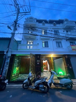 bán biệt thự liền kề phường đông hưng thuận dt 7x12 đúc 1 trệt 2 lầu sân thượng bán 8,5 tỷ