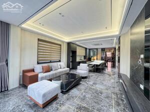 BÁN NHÀ PHỐ NGUYỄN CHÁNH, 6 TẦNG, LÔ GÓC, THANG MÁY, NGÕ THÔNG, Ở SƯỚNG, GARA Ô TÔ.