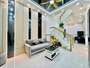 Nhà 1,75 Tỷ Gần Nhà Thờ Giáo Xứ Bình Chánh – Đi Bộ Ra Chợ, Ở Ngay!