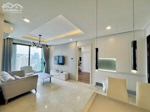 Bán gấp VIEW HỒ tòa C6 Vinhomes D''Capitale FULL ĐỒ - GIÁ CHỈ 8.4 TỶ