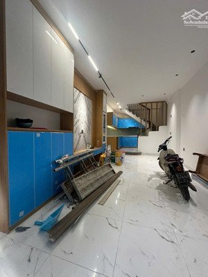 bán nhà ngõ 59 phạm văn đồng kd sầm uất tặng full nội thất cách ô tô tránh 50m
