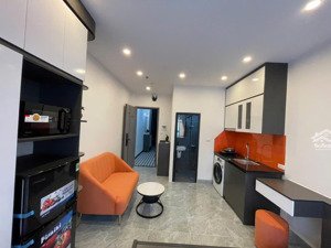 bán ccmn siêu hot cầu diễn 24 phòng khép kín thang máy doanh thu 120tr/tháng giá chưa đến 20 tỷ