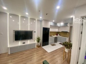 chính chủ bán căn góc 2n + tầng 2x đẹp toà i3 full nội thất mới sẵn sổ, gần nhà nổi gửi xe