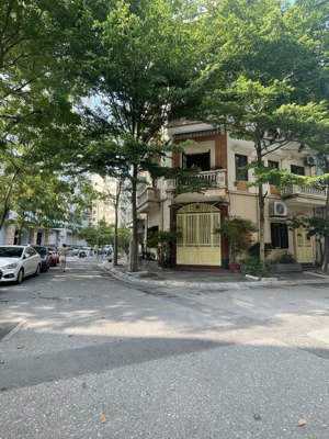 liền kề xuân la - võ chí công. 62m2 x mt 6.3m. vỉa hè. ô tô tránh. kinh doanh vp. giá 23.8 tỷ