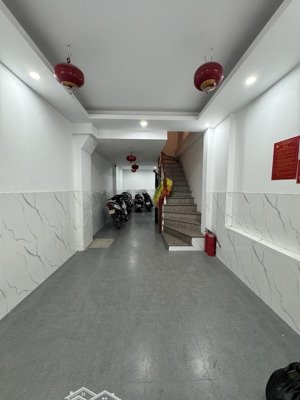 cực hiếm! nhà 36m2 tại phú đô, dòng tiền 40tr/tháng, giá nhỉnh 7 tỷ.