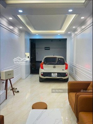 bán nhà nguyễn văn cừ long biên 39 m lô góc dân xây, nội thất đẹp chỉ nhỉnh 8 tỷ