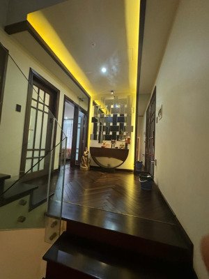 biệt thự gần quận hải an nội thất đẹp diện tích 130 m2 - giá 15 tỷ