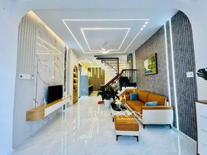 bán gấp định cư nước ngoài nhà đường hồ bá kiện, 1 trệt 1 lầu, giá tt/54m2, shr lh 