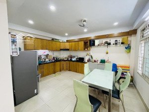 căn góc hai mặt thoáng 1 đời chính chủ sát mặt tiền lê văn sỹ 5 tầng btct 60m2