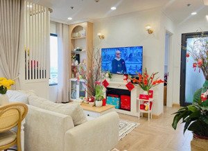 bán nhanh căn 2 ngủ góc 64m2 vinhomes smart city