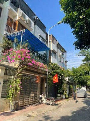 phân lô vip hoàng văn thái - thanh xuân , 75m , mặt tiền 5m , vỉ hè rộng , ôtô tránh . giá: 26 tỷ !