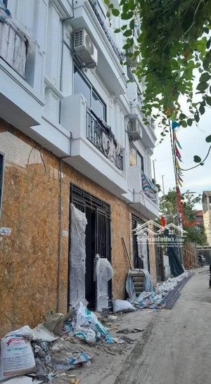 nhà xây mới 5 tầng. ô tô đỗ cửa. giá 4,6 tỷ, sổ đỏ 30m2 chính chủ tại tb yên nghĩa