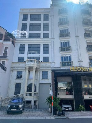 tòa nhà mặt tiền nguyễn phúc nguyên, quận 3. 9mx27m. hầm, 7 tầng. 1378m2 sàn.
