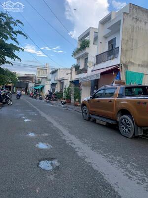 Nhà 3 Lầu Mặt Tiền Đường 10m phường Trường Thọ Thủ Đức,SHR 184m2 giá chỉ 10,9 tỷ