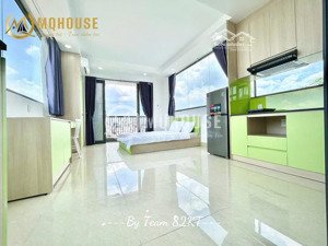 căn hộ dịch vụ cao cấp trung tâm phường - ban công thoáng mát - nội thất sang xịn mịn
