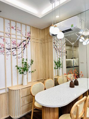 chính chủ em cần bán căn hộ 2 ngủ 2 vệ sinh hoàng huy sở dầu!