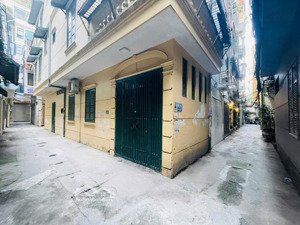 bán gấp nhà riêng đào tấn, 13,5 tỷ, 44m2, 4 tầng, mặt tiền 3.5m