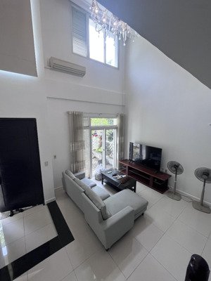 e thuý cần bán gấp căn liền kề splendora 103m vị trí đẹp an ninh 24/24 full nội thất