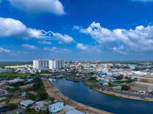 khách cần bán lại căn 114m2 hướng đẹp, giá như cđt ck cao. bank hỗ trợ 85%. 400tr nhận nhà ngay