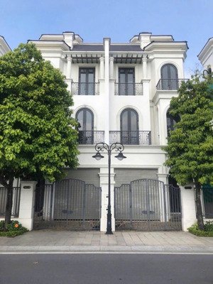 28 tỷ! biệt thự song lập sao biển đông nam 142,2m2 đường thông ra hồ 24,5ha vinhomes ocean park