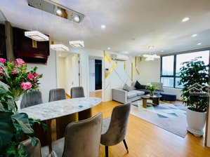 cho thuê chcc hongkong tower. căn góc tầng 12 tháp b 68m 2pn full nt đẹp. giá 16 tr. lh: 