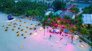 siêu phẩm cho khách hàng thích bđs sát biển đi bộ ra bãi tắm mỹ khê 105m2 gía 9 tỷ lh 