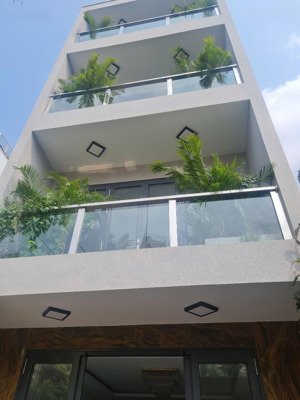 villa. 120/4 trần huy liệu, p. 15, pn - dt: 5mx24m, cn: 112m2 - trệt 3 lầu - 23,5tỷ