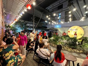 cho thuê mặt bằng có sẵn đồ kinh doanh ngay chợ hòa khánh khu sầm uất đông đúc nhiều sinh viên