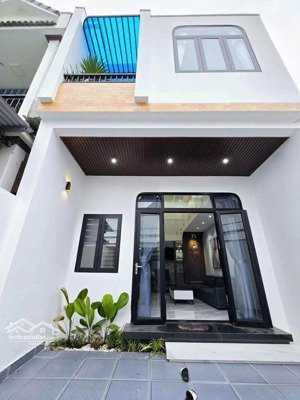 thanh lý ngôi nhà ngay chợ mới 95% do thiếu tiền cần sang tren gấp