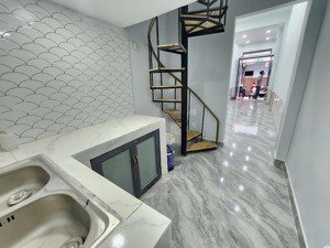 bán nhà đã sửa mới 258 trần hưng đạo, p. nguyễn cư trinh, q1 giá chỉ 3,69 tỷ