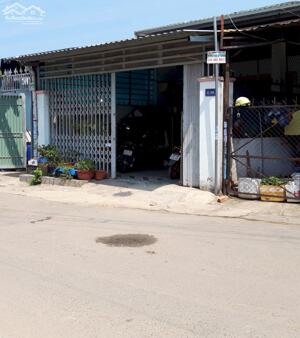 Nhà Mặt Tiền, 100m2, Có 02 Phòng Ngủ – Giá Rẻ – 06 Triệu