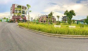 nhà mặt phố chính chủ, có sổ hồng riêng, giấy tờ pháp lý đầy đủ, thích hợp làm nơi ở hoặc đầu tư