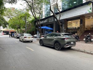 bán toà khách sạn, apartment đẳng cấp mặt phố dịch vọng hậu, 38 phòng,300m2 x 10 tầng, mặt tiền:10m