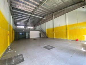 cho thuê mb cấp 200m2 nguyễn hữu thọ và 100m2 đất giá: 35tr/ tháng, dt đất 340m2 (10x34m)