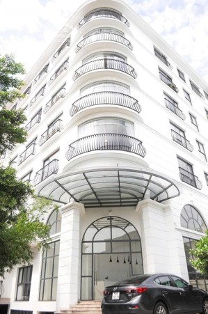 bán siêu tòa chdv, xvnt quận bthanh , 151 phòng ,,962 m2 đất thu nhập 962 triệu /tháng giá 145 tỷ