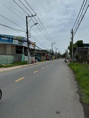 gốc 2 mt lê văn lương 277m2 ngang 10,5m, có nhà ở và cho thuê kinh doanh 20tr/tháng